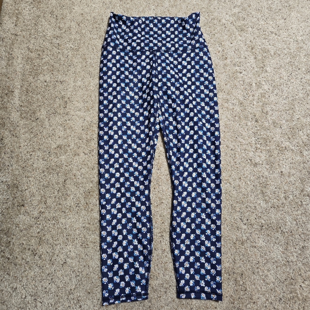 NWT Fabletics Ultra High Waisted Pureluxe 7/8 Daisy Leggings